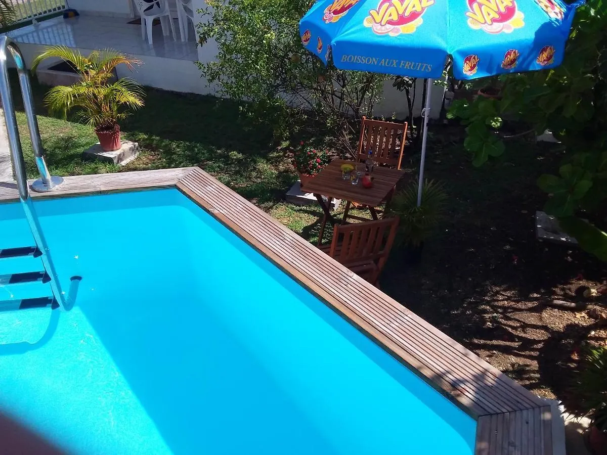 Chaleureuse Maison Au Moule Avec Piscine Partagee Le Moule 0*,